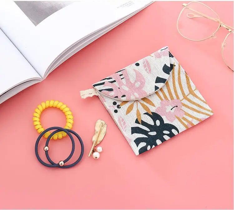Women Cosmetic Organizer Sanitary Napkin Storage Bag Girls Ladies Cute Coin Card Makeup Storage Pouch Small Cosmetic Bags