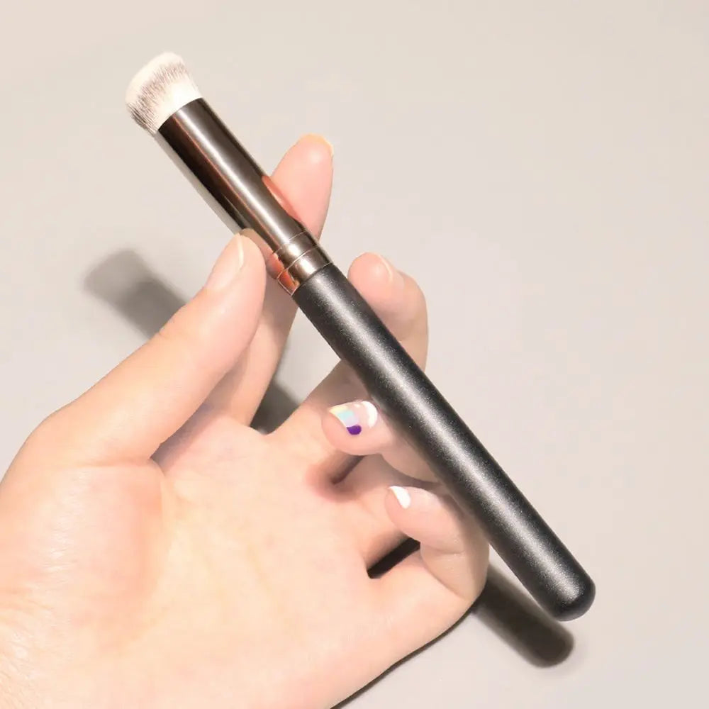 Contour Brush Eyeshadow Beauty Tool Cosmetic Brush Face Brush Kabuki Brush Foundation Concealer Brush Makeup Brush