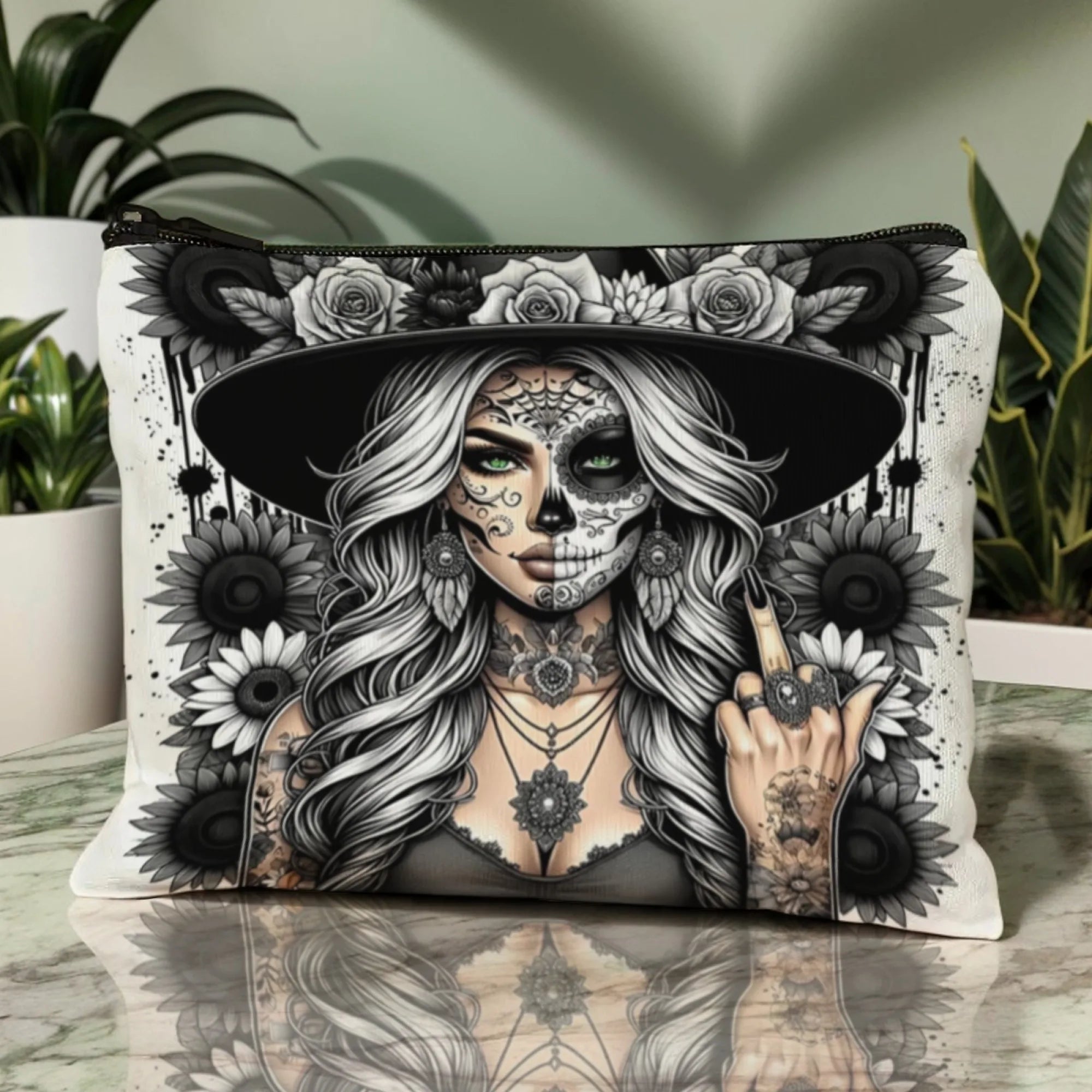 Cool skull half face pattern Cosmetic Bag Makeup OrganizerTravel Toiletry Tote Womens Cosmetic Pouch Halloween gifts for girls