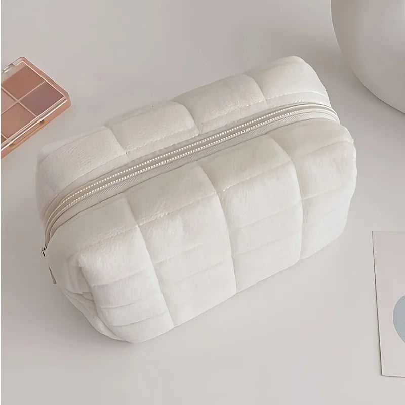 Cosmetic Storage Bag, Perfect for Students And Women for Travel Storage,Vacation Organizers, And Large-Capacity Cosmetic Cases.